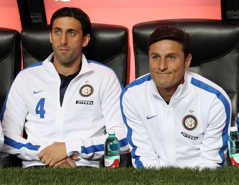 Un pezzo di storia dell&#39;Inter in panchina: Diego Milito e Javier Zanetti. Forte